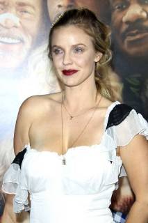 Kelli Garner at the premiere of the movie Father Figures Who is Daddy at TCL Chinese Theater Hollywood Los Angeles 13 12 2017 Foto:xD.xBedrosianx xFuturexImage