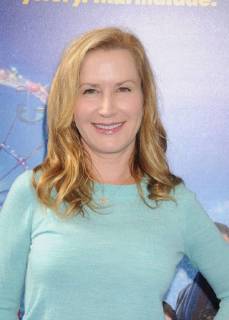 January 6, 2018 - Los Angeles, California, United States - January 6th 2018 - Los Angeles, California USA - Actress ANGELA KINSEY at Paddington 2 Premiere held at the Regency Village Theater, Westwood, CA. Los Angeles United States - ZUMAf05_ 20180106_zaf_f05_027 Copyright: xPaulxFentonx