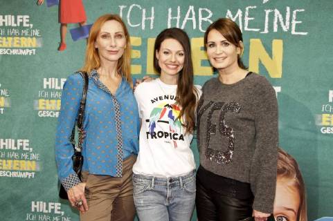 Andrea Sawatzki Julia Hartmann and Anja Kling at the premiere of the movie help I have shrunk my parents at the village cinemas Vienna 13 01 2018 Foto:xB.xLoschanx xFuturexImage