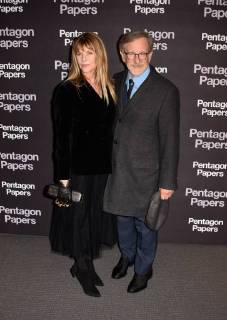 Steven Spielberg ( realisateur ) et sa femme ( Kate Capshaw ) CELEBRITES : Avant premiere du film PENTAGON PAPERS - Paris - 13 01 2018 FedericoPestellini Panoramic 