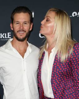 Crackle Serienpremiere in Pasadena January 15, 2018 - Pasadena, CA, U.S. - 15 January 2018 - Pasadena, California - Ryan Kwanten, Elisabeth Rohm. Ã¢â‚¬oeThe OathÃ¢â‚¬Â Photo Opp with the cast of CrackleÃ¢â‚¬â ¢s new drama series at The Winter TCA. Photo Credit: AdMedia Pasadena U.S. - ZUMAa123 20180115_zaa_a123_018 Copyright: xF.xSadoux