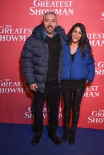 Première du film The Greatest Showman. Cindy Geney et son compagnon Atmen Kelif. 223511 2018-01-17 Paris France  Copyright: xSergexArnalx xStarfacex STAR_223511_003