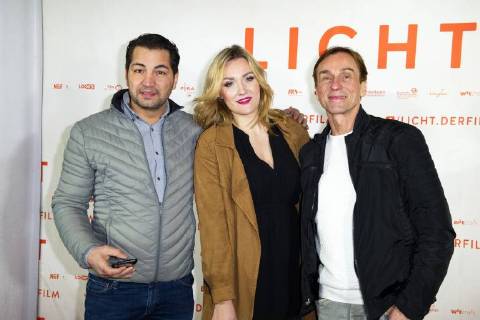 Bülent Sharif Denise Pinot and André Hennicke M at the premiere of the movie light in the Delphi Filmpalast Berlin 17 01 2018 Foto:xC.xBehringx xFuturexImage