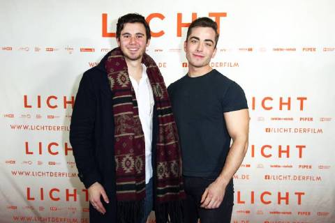 Jonathan Elias Weiske with guest at the premiere of the movie light in the Delphi Filmpalast Berlin 17 01 2018 Foto:xC.xBehringx xFuturexImage