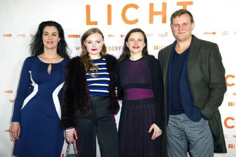 Katja Kolm Maria Dragus Barbara Albert and Devid Striesow at the premiere of the movie light in the Delphi Filmpalast Berlin 17 01 2018 Foto:xC.xBehringx xFuturexImage