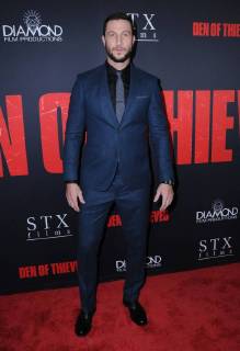 January 17, 2018 - Los Angeles, CA, U.S. - 17 January 2018 - Los Angeles, California - Pablo Schreiber. Den of Thieves Los Angeles Premiere held at Regal Cinemas LA Live. Photo Credit: Birdie Thompson AdMedia Los Angeles U.S. - ZUMAa123 20180117_zaa_a123_233 Copyright: xBirdiexThompsonAdmediax