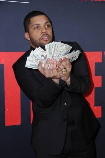 January 17, 2018 - Los Angeles, CA, U.S. - 17 January 2018 - Los Angeles, California - O Shea Jackson Jr.. Den of Thieves Los Angeles Premiere held at Regal Cinemas LA Live. Photo Credit: Birdie Thompson AdMedia Los Angeles U.S. - ZUMAa123 20180117_zaa_a123_215 Copyright: xBirdiexThompsonAdmediax