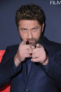 January 17, 2018 - Los Angeles, CA, U.S. - 17 January 2018 - Los Angeles, California - Gerard Butler. Den of Thieves Los Angeles Premiere held at Regal Cinemas LA Live. Photo Credit: Birdie Thompson AdMedia Los Angeles U.S. - ZUMAa123 20180117_zaa_a123_211 Copyright: xBirdiexThompsonAdmediax