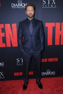 January 17, 2018 - Los Angeles, CA, U.S. - 17 January 2018 - Los Angeles, California - Gerard Butler. Den of Thieves Los Angeles Premiere held at Regal Cinemas LA Live. Photo Credit: Birdie Thompson AdMedia Los Angeles U.S. - ZUMAa123 20180117_zaa_a123_208 Copyright: xBirdiexThompsonAdmediax