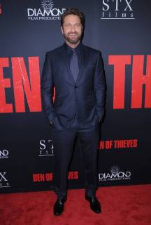 January 17, 2018 - Los Angeles, CA, U.S. - 17 January 2018 - Los Angeles, California - Gerard Butler. Den of Thieves Los Angeles Premiere held at Regal Cinemas LA Live. Photo Credit: Birdie Thompson AdMedia Los Angeles U.S. - ZUMAa123 20180117_zaa_a123_209 Copyright: xBirdiexThompsonAdmediax