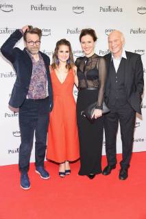 Dietrich Hollinderbaeumer Cristina do Rego Bettina Lamprecht Matthias Matschke at the premiere of the Amazon Prime video series Pastewka at Kino international in Berlin on 23 01 2018