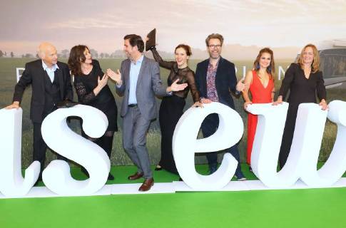 Dietrich Hollinderbaeumer Sabine Vitua Bastian Pastewka Bettina Lamprecht Matthias Matschke Cristina do Rego Sonsee Neu in the Amazon Prime Pastewka film premiere in the cinema international Karl Marx Allee Berlin copyright imago stock people GmbH Tinkeres date 23 01 2018 movie Pastewka