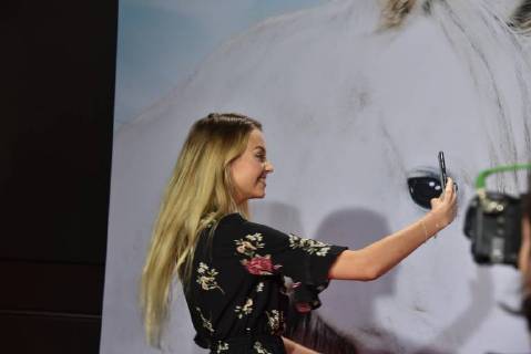 The Infulencerin xLeata posing on 04 02 2018 in Cologne on the red carpet at the premiere of the cinema Wendy 2 friendship forever