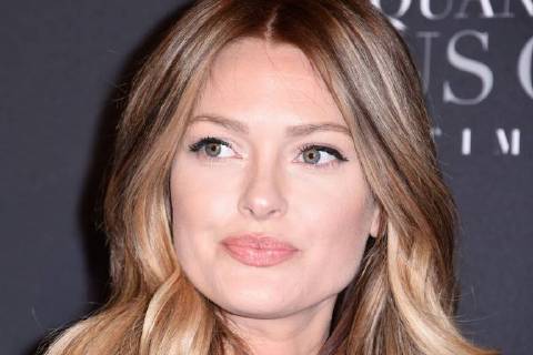 Fifty Shades of Grey 3 Premiere in Paris Caroline Receveur du photocall pour l avant premiere du film 50 NUANCES PLUS CLAIRES a Paris CELEBRITES : Avant premiere du film 50 NUANCES PLUS CLAIRES - Paris - 06 02 2018 FedericoPestellini Panoramic
