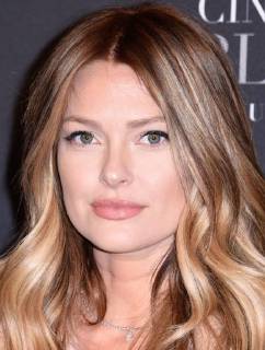Fifty Shades of Grey 3 Premiere in Paris Caroline Receveur du photocall pour l avant premiere du film 50 NUANCES PLUS CLAIRES a Paris CELEBRITES : Avant premiere du film 50 NUANCES PLUS CLAIRES - Paris - 06 02 2018 FedericoPestellini Panoramic