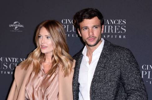 Fifty Shades of Grey 3 Premiere in Paris Caroline Receveur et Hugo Philiplors du photocall pour l avant premiere du film 50 NUANCES PLUS CLAIRES a Paris CELEBRITES : Avant premiere du film 50 NUANCES PLUS CLAIRES - Paris - 06 02 2018 FedericoPestellini Panoramic