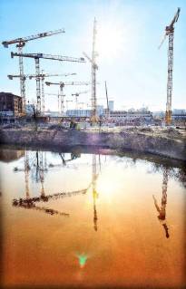 Residential real estate rental apartments condos new construction rental brake vacant social housing construction cranes are on the large plot of recorded on 6 February 2018 caution on this photo a filter is located in Heath Street in Berlin by the Image editing program Snapseed Berlin Germany Copyright: xKittyxKleist-HeinrichxTSPx