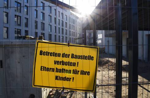 Housing real estate rental apartments condos new construction rental brake vacant social housing the plot of the cooperative Möckernkiez EC recorded on 6 February 2018 in Berlin Germany Berlin Kreuzberg Copyright: xKittyxKleist-HeinrichxTSPx