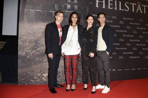 Timmi Trinks Nilam Farooq Lisa Marie Koroll and Tim Oliver Schultz at the premiere of the movie health resorts in the former silent film cinema Delphi Berlin 07 02 2018 Foto:xF.xKernx xFuturexImage