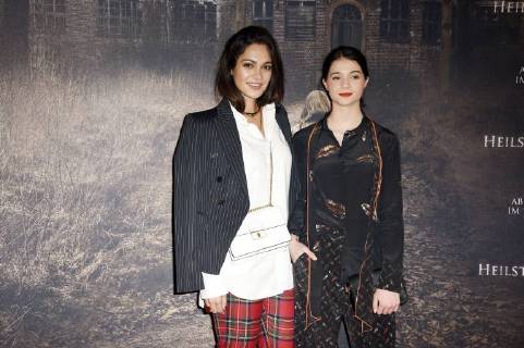 Nilam Farooq and Lisa Marie Koroll at the premiere of the movie health resorts in the former silent film cinema Delphi Berlin 07 02 2018 Foto:xF.xKernx xFuturexImage