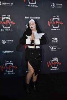 Actress Nina Vorbrodt arrives on 17 02 2018 in Cologne for the premiere of the musical dance of the vampires in the musical dome