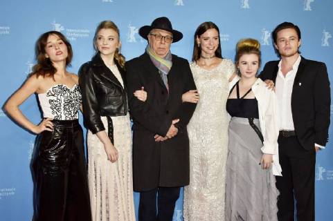 Lola Bessis Natalie Dormer Dieter Kosslick Lily Sullivan Yael Stone and Harrison Gilbertson attending the picnic at hanging rock seasons 1 2 premiere during the 68th Berlin International Film Festival Berlinale 2018 at Zoo Palace on February 19 2018 in Berlin Germany Foto:xN.xKubelkax xFuturexImage