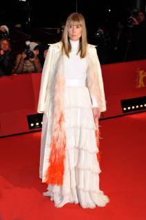 68. Berlinale - Premiere 7 Tage in Entebbe 68th Berlin International Film Festival. Festival Internazionale del Cinema di Berlino 2018. Red Carpet film 7 Days in Entebbe . Pictured: Rosamund Pike  Copyright: xPoolxRomax2x xIPAx xPoolxRomax2x
