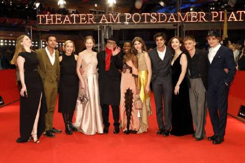 Luna Wedler Matteo Simoni Alba August Reka Tenki Dieter Kosslick Michaela CAI Eili Harboe Irakli Kvirikadze Matilda de Angelis Jonas Smulders and Franz Rogowski at the premiere of 3 days in Quiberon 3 days in Quiberon and the presentation of the European shooting stars 2018 on the Berlinale 2018 68 Berlin International Film Festival in the Berlinale Palace Berlin 19 02 2018 Foto:xD.xBedrosianx xFuturexImage