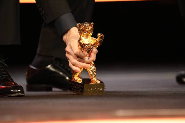 The Golden bear of honour at the ceremony to Willem Dafoe at the 68 Berlinale on 20 02 2018 in Berlin the Golden bear of honour at the ceremony to Willem Dafoe at the 68 Berlinale on 20 02 2018 in Berlin