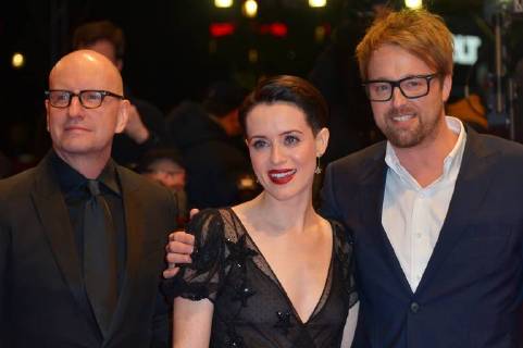 68eme Festival International du film de Berlin. Berlinale. Premiere du film Unsane . BERLINALE 2018 Berlin international Film Festival Premiere of the Movie UNSANE Joshua Leonard, Claire Foy and Steven Soderbergh 224412 2018-02-20 Berlin Allemagne  Copyright: xThomasxBohlenx xStarfacex STAR_224412_004