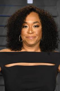 March 4, 2018 - Los Angeles, CA, U.S. - 04 March 2018 - Los Angeles, California - Shonda Rhimes. 2018 Vanity Fair Oscar Party following the 90th Academy Awards held at the Wallis Annenberg Center for the Performing Arts. Photo Credit: AdMedia Los Angeles U.S. - ZUMAa123 20180304_zaa_a123_085 Copyright: xBirdiexThompsonx