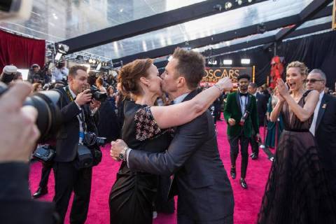 March 4, 2018 - Hollywood, California, U.S. - Oscar-nominee Sam Rockwell greets producer Jennifer Todd while guest Leslie Bibb looks on at the live ABC Telecast of The 90th Oscars at the Dolby Theatre in Hollywood. Hollywood U.S. - ZUMAz03_ 20180304_shf_z03_321 Copyright: xMattxSaylesx