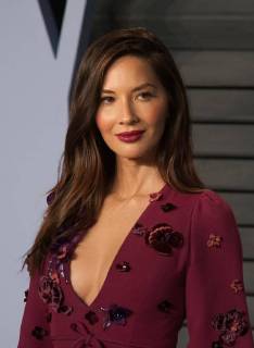 March 4, 2018 - Beverly Hills, California, U.S - Olivia Munn on the red carpet of the 2018 Vanity Fair Oscar Party held at the Wallis Annenberg Center in Beverly Hills, California on Sunday March 4, 2018. Beverly Hills U.S. - ZUMAp124 20180304_zaa_p124_050 Copyright: xJavierxRojasx