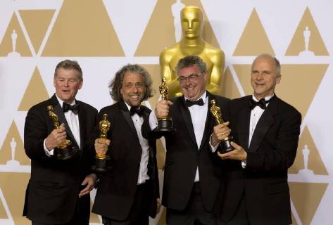 (L-R) Visual effects artists Richard R. Hoover, Paul Lambert, Gerd Nefzer and John Nelson, winners of the Best Visual Effects award for Blade Runner 2049 , pose in the press room during the 90th annual Academy Awards ceremony at the Dolby Theatre in Hollywood, California, on 4 March 2018. The Oscars are presented for outstanding individual or collective efforts in 24 categories in filmmaking. 90th annual Academy Awards ceremony !ACHTUNG: NUR REDAKTIONELLE NUTZUNG!  Copyright: xArmandoxArorizox HOL01 20180305-636558251023680229