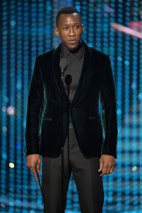 Mahershala Ali presents the Oscar for Performance by an Actress in a Supporting Role during the live ABC Telecast of The 90th OscarsÂ® at the DolbyÂ® Theatre in Hollywood, CA on Sunday, March 4, 2018.  Copyright: xAaronxPoolex 33546_413PLX