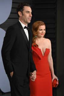 March 4, 2018 - Los Angeles, CA, U.S. - 04 March 2018 - Los Angeles, California - Sacha Baron Cohen, Isla Fisher. 2018 Vanity Fair Oscar Party following the 90th Academy Awards held at the Wallis Annenberg Center for the Performing Arts. Photo Credit: AdMedia Los Angeles U.S. - ZUMAa123 20180304_zaa_a123_575 Copyright: xBirdiexThompsonx