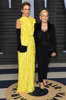 March 4, 2018 - Los Angeles, CA, U.S. - 04 March 2018 - Los Angeles, California - Sarah Paulson, Holland Taylor. 2018 Vanity Fair Oscar Party following the 90th Academy Awards held at the Wallis Annenberg Center for the Performing Arts. Photo Credit: AdMedia Los Angeles U.S. - ZUMAa123 20180304_zaa_a123_447 Copyright: xBirdiexThompsonx