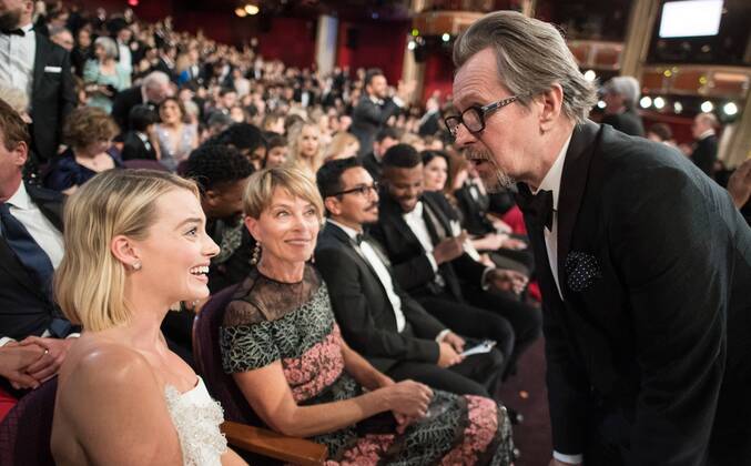 Oscar nominees Margot Robbie and Gary Oldman greet each other during the live ABC Telecast of the 90th OscarsÂ® at the DolbyÂ® Theatre in Hollywood, CA on Sunday, March 4, 2018.  Copyright: xToddxWawrychukx 33546_476PLX