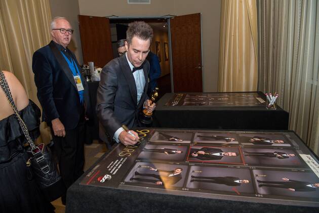 Sam Rockwell signs a poster backstage with the Oscar for performance by an actor in a supporting role for work on Three Billboards Outside Ebbing, Missouri during the live ABC Telecast of The 90th OscarsÂ® at the DolbyÂ® Theatre in Hollywood, CA on Sunday, March 4, 2018.  Copyright: xRobertxGladdenx 33546_536PLX