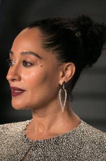 March 4, 2018 - Beverly Hills, California, U.S - Tracee Ellis Ross on the red carpet of the 2018 Vanity Fair Oscar Party held at the Wallis Annenberg Center in Beverly Hills, California on Sunday March 4, 2018. Beverly Hills U.S. - ZUMAp124 20180304_zaa_p124_147 Copyright: xJavierxRojasx