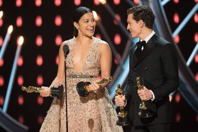Gina Rodriguez and Tom Holland present the Oscar for achievement in visual effects during the live ABC Telecast of The 90th OscarsÂ® at the DolbyÂ® Theatre in Hollywood, CA on Sunday, March 4, 2018.  Copyright: xAaronxPoolex 33546_574PLX