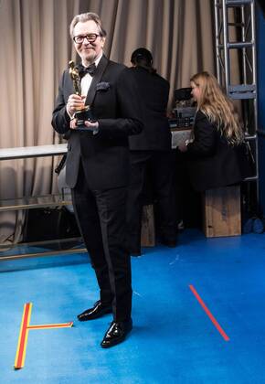Gary Oldman poses backstage with the Oscar for Performance by an actor in a Leading role, for work on Darkest Hour during the live ABC Telecast of The 90th OscarsÂ® at the DolbyÂ® Theatre in Hollywood, CA on Sunday, March 4, 2018.  Copyright: xMarkxSubanx 33546_668PLX