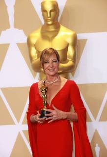 90ème cérémonies des Academy Awards à Los Angeles. Photocall. 04 March 2018 - Hollywood, California - Allison Janney. 90th Annual Academy Awards presented by the Academy of Motion Picture Arts and Sciences held at Hollywood & Highland Center. Photo Credit: Theresa Shirriff AdMedia 224704 2018-03-04 CA Los Angeles Etats-Unis  Copyright: xAdMediax STAR_224704_036