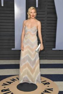 2018 Vanity Fair Oscar Party a Los Angeles. 04 March 2018 - Los Angeles, California - Sienna Miller. 2018 Vanity Fair Oscar Party following the 90th Academy Awards held at the Wallis Annenberg Center for the Performing Arts. Photo Credit: Birdie Thompson AdMedia 224702 2018-03-04 CA Los Angeles Etats-Unis  Copyright: xBirdiexThompson AdMediax STAR_224702_153