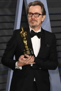 2018 Vanity Fair Oscar Party a Los Angeles. 04 March 2018 - Los Angeles, California - Gary Oldman. 2018 Vanity Fair Oscar Party following the 90th Academy Awards held at the Wallis Annenberg Center for the Performing Arts. Photo Credit: Birdie Thompson AdMedia 224702 2018-03-04 CA Los Angeles Etats-Unis  Copyright: xBirdiexThompson AdMediax STAR_224702_206