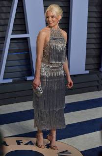 Elizabeth Banks arrives for the Vanity Fair Oscar Party at the Wallis Annenberg Center for the Performing Arts in Beverly Hills, California on March 4, 2018.  LAP201803043040 CHRISTINExCHEW