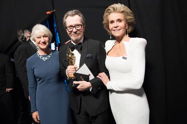 Gary Oldman poses backstage with the Oscar for performance by an actor in a leading role, for work on Darkest Hour with Helen Mirren and Jane Fonda during the live ABC Telecast of The 90th OscarsÂ® at the DolbyÂ® Theatre in Hollywood, CA on Sunday, March 4, 2018.  Copyright: xMattxPetitx 33546_759PLX