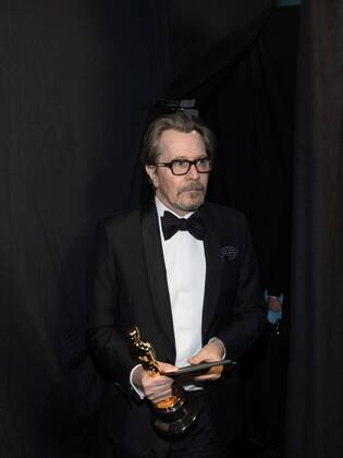 Gary Oldman poses backstage with the Oscar for performance by an actor in a leading role, for work on Darkest Hour during the live ABC Telecast of The 90th OscarsÂ® at the DolbyÂ® Theatre in Hollywood, CA on Sunday, March 4, 2018.  Copyright: xMattxSaykesx 33546_771PLX