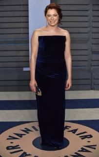 Rachel Bloom arrives for the Vanity Fair Oscar Party at the Wallis Annenberg Center for the Performing Arts in Beverly Hills, California on March 4, 2018.  LAP201803043073 CHRISTINExCHEW