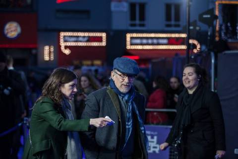 March 19, 2018 - London, United Kingdom of Great Britain and Northern Ireland - Kristie Macosko Krieger and Steven Spielberg arriving at the European premiere of Ready Player One at the Vue West End on March 19, 2018 in London, England London United Kingdom of Great Britain and Northern Ireland  - ZUMAny1_ 20180319_zaf_ny1_240 Copyright: xFamousx